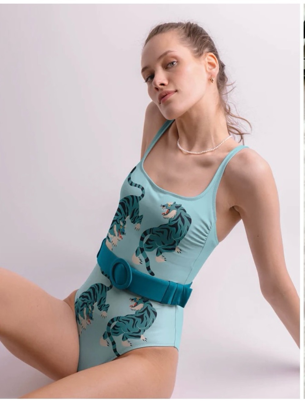 Averie Marina Belted One Piece Swimsuit Light Blue Tiger Print Women’s Size S